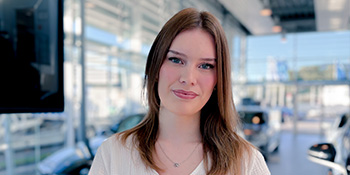 Selina Seiler Automobilkauffrau in Ausbildung Selina Seiler Automobilkauffrau in Ausbildung