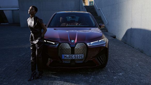 BMW iX
